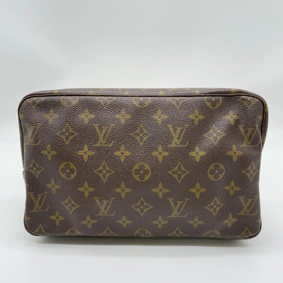 Authentic Louis Vuitton Monogram Trousse Toilette 28 Clutch Bag 186-121525 - Picture 3 of 16
